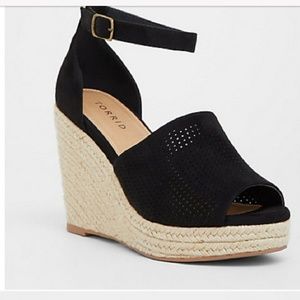Black perforated espadrilles